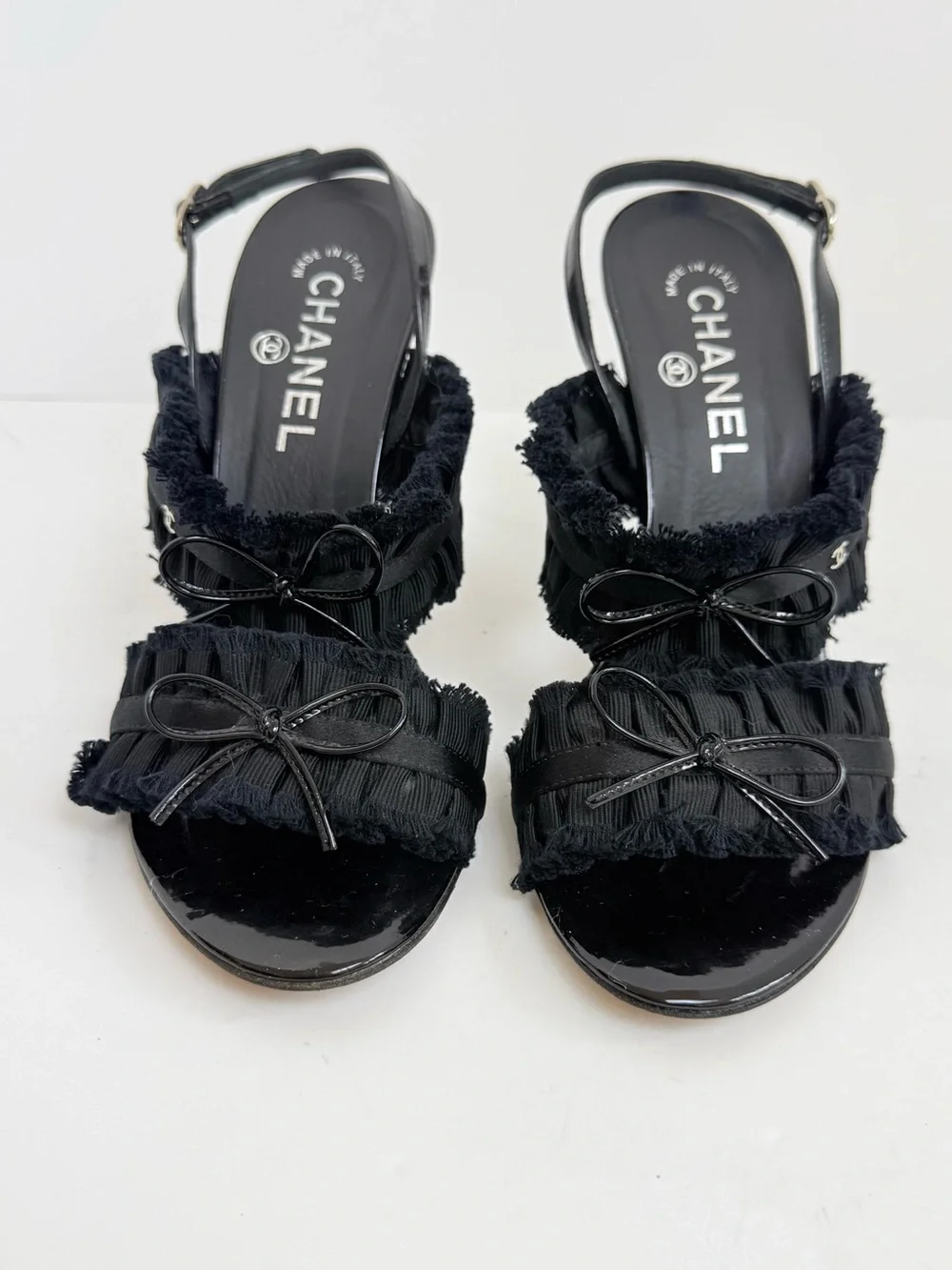 Chanel 12P Black Patent Fringe Bow Slingback Heels CC Logo Sandals EU 39